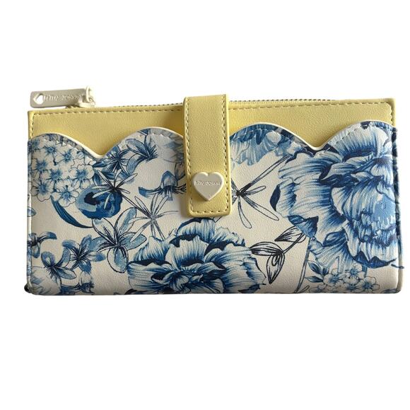 Betsey Johnson Yellow & Blue Floral Wallet EUC Minor Logo Scratch - Picture 2 of 11